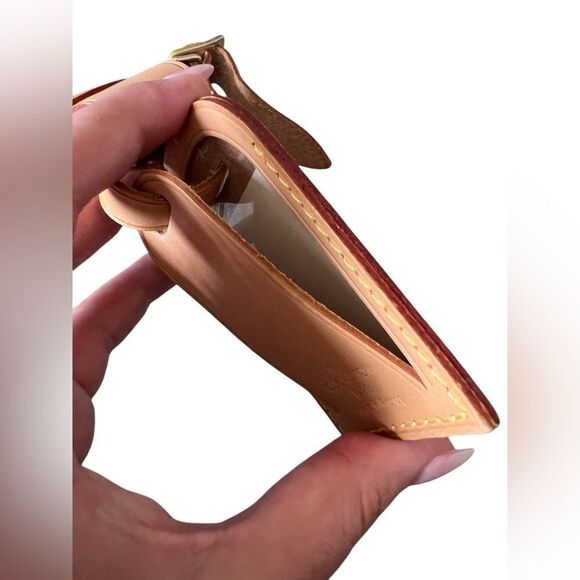 Louis Vuitton Tan Travel Bag Tag - Picture 4 of 12